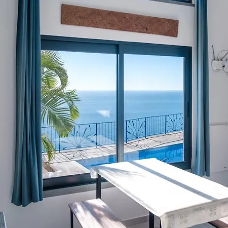 Guestready - Majestic Retreat In Madeira Πανσιόν Calheta (Madeira)